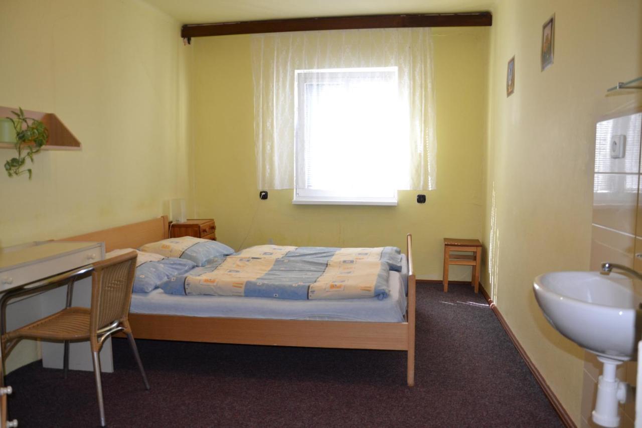 Hostel Fortuna Špindlerŭv Mlýn Bilik gambar